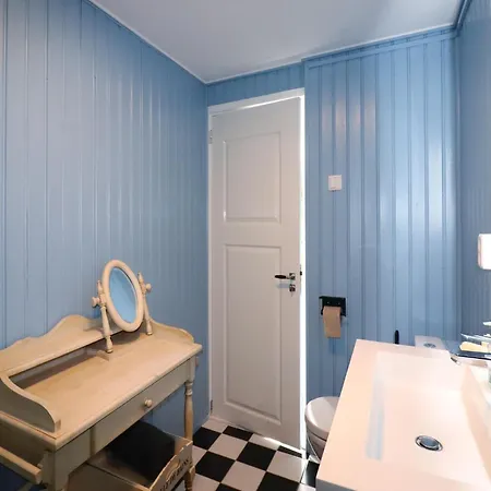 Beautifully Renovated House In * Noordwijkerhout